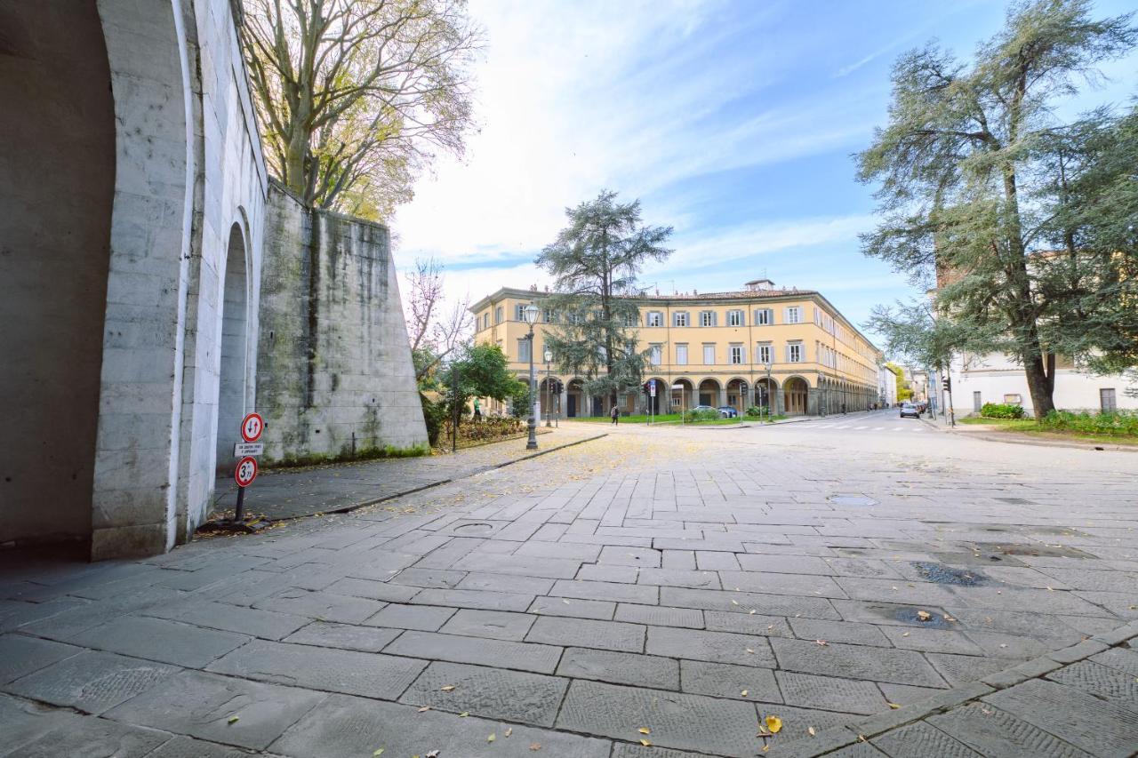 Palazzo Froussard B&B And Living Лукка Экстерьер фото