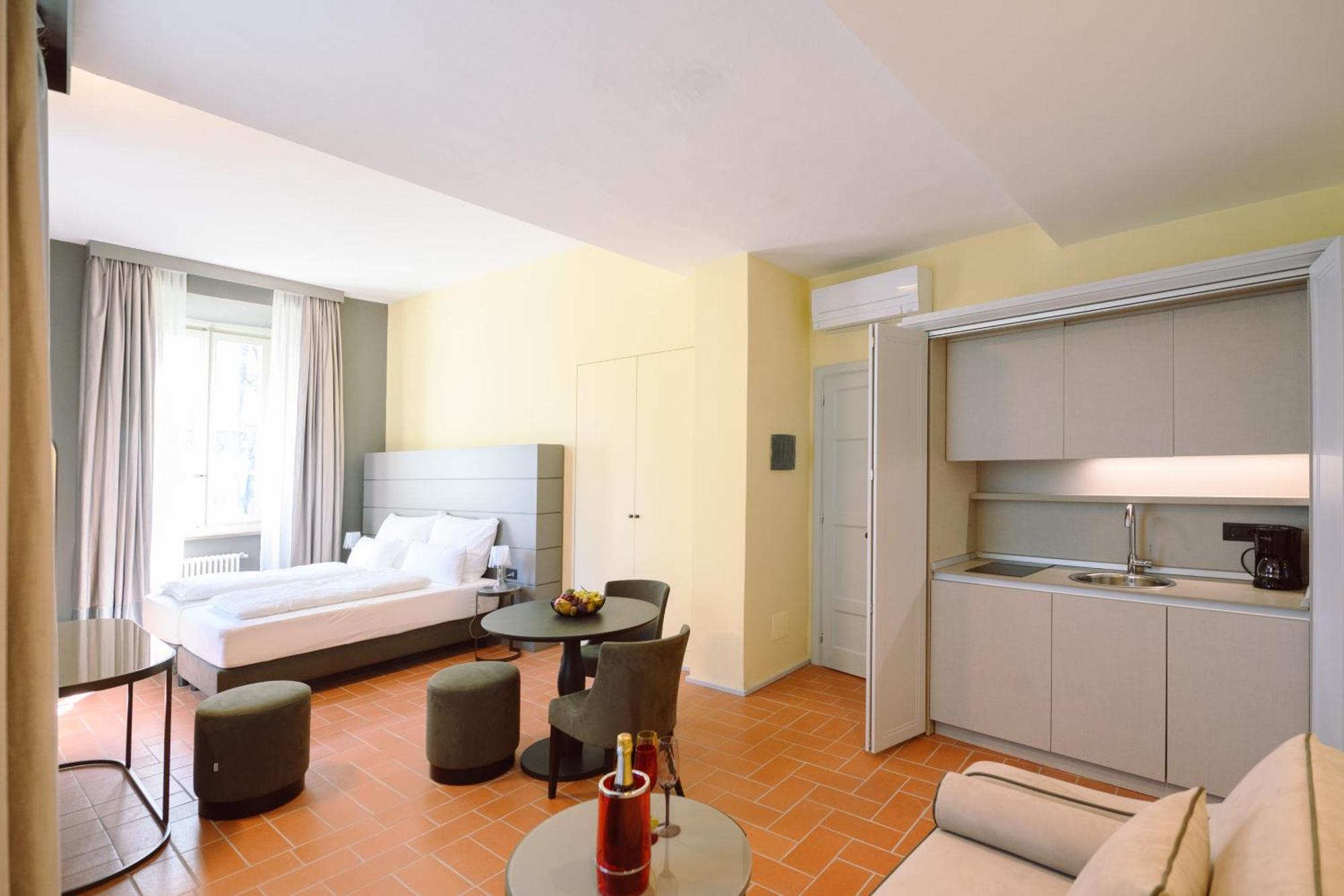 Palazzo Froussard B&B And Living Лукка Экстерьер фото