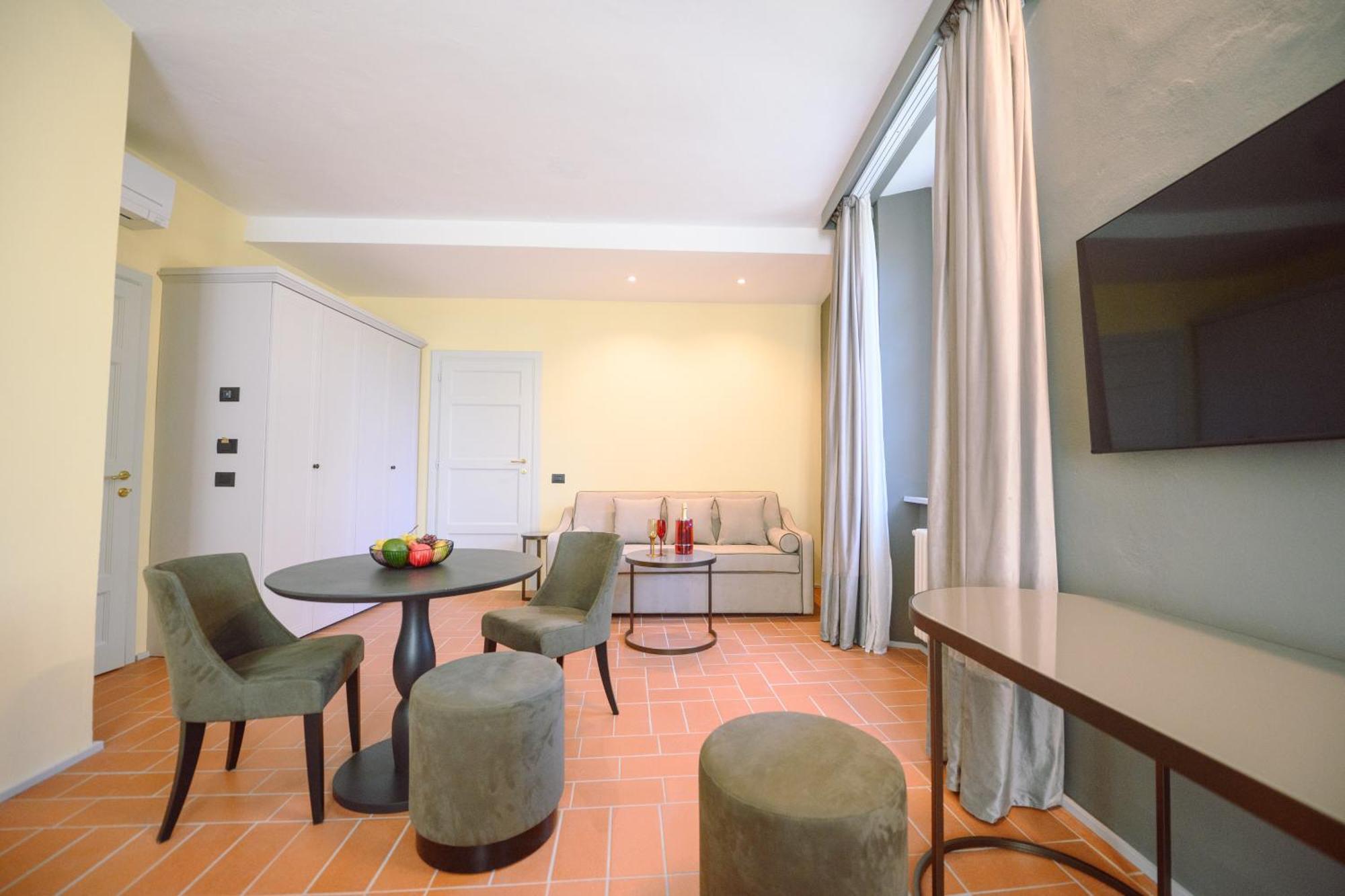 Palazzo Froussard B&B And Living Лукка Экстерьер фото